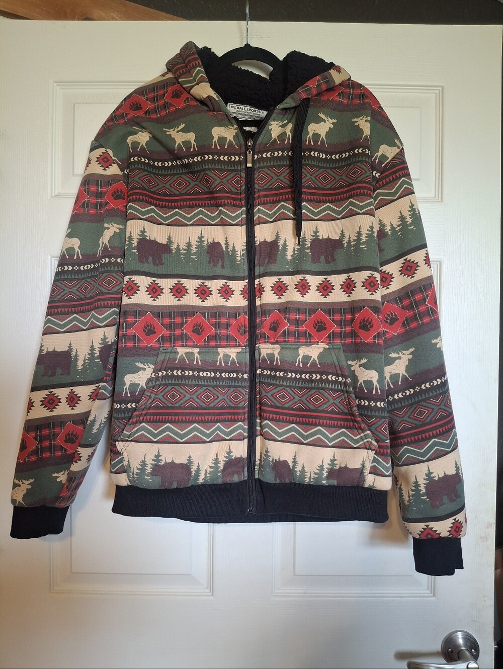 BIG BALL SPORTS Cozy Forest Print Sherpa-Lined Zip Hoodie - Red & Green